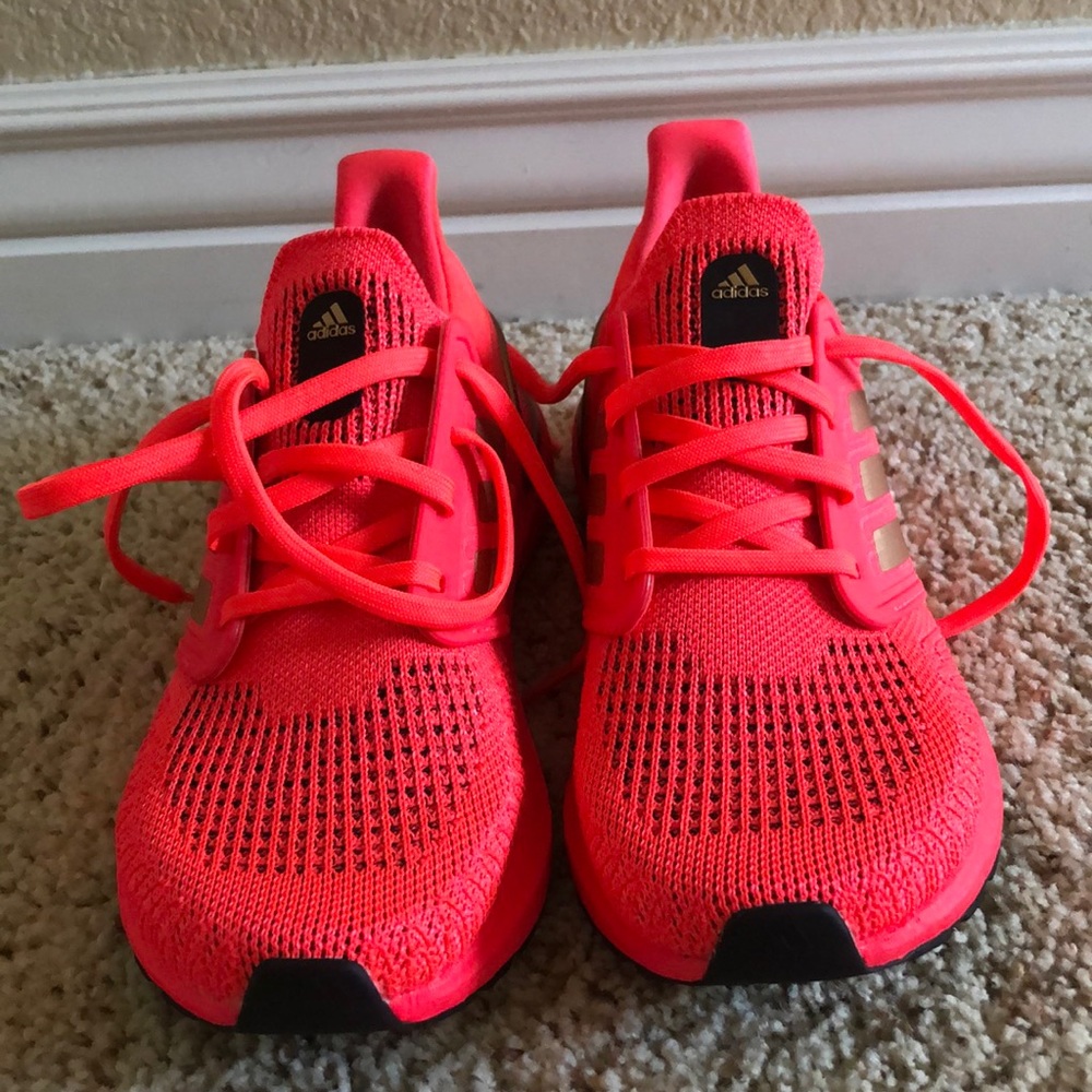 Hot pink Ultra boost Adidas. Never worn!